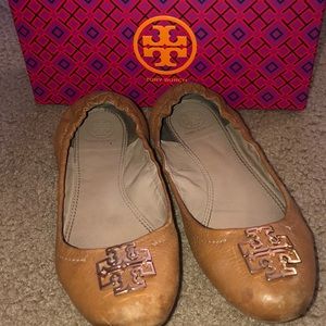 Tan Tory Burch flats